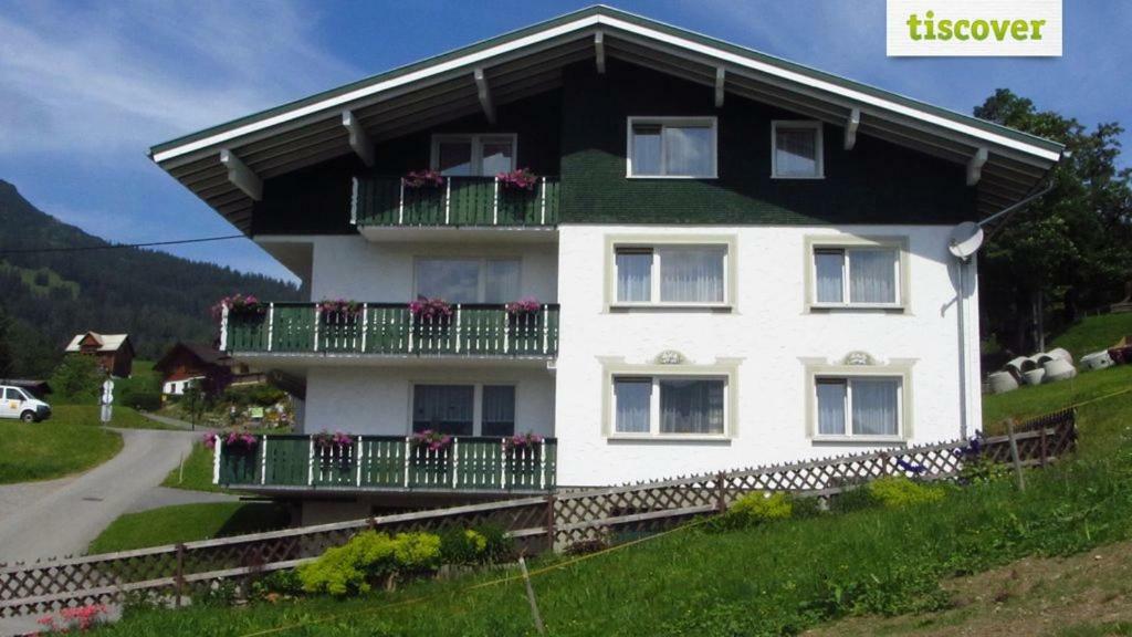 Haus Valuga Villa Bürserberg Buitenkant foto